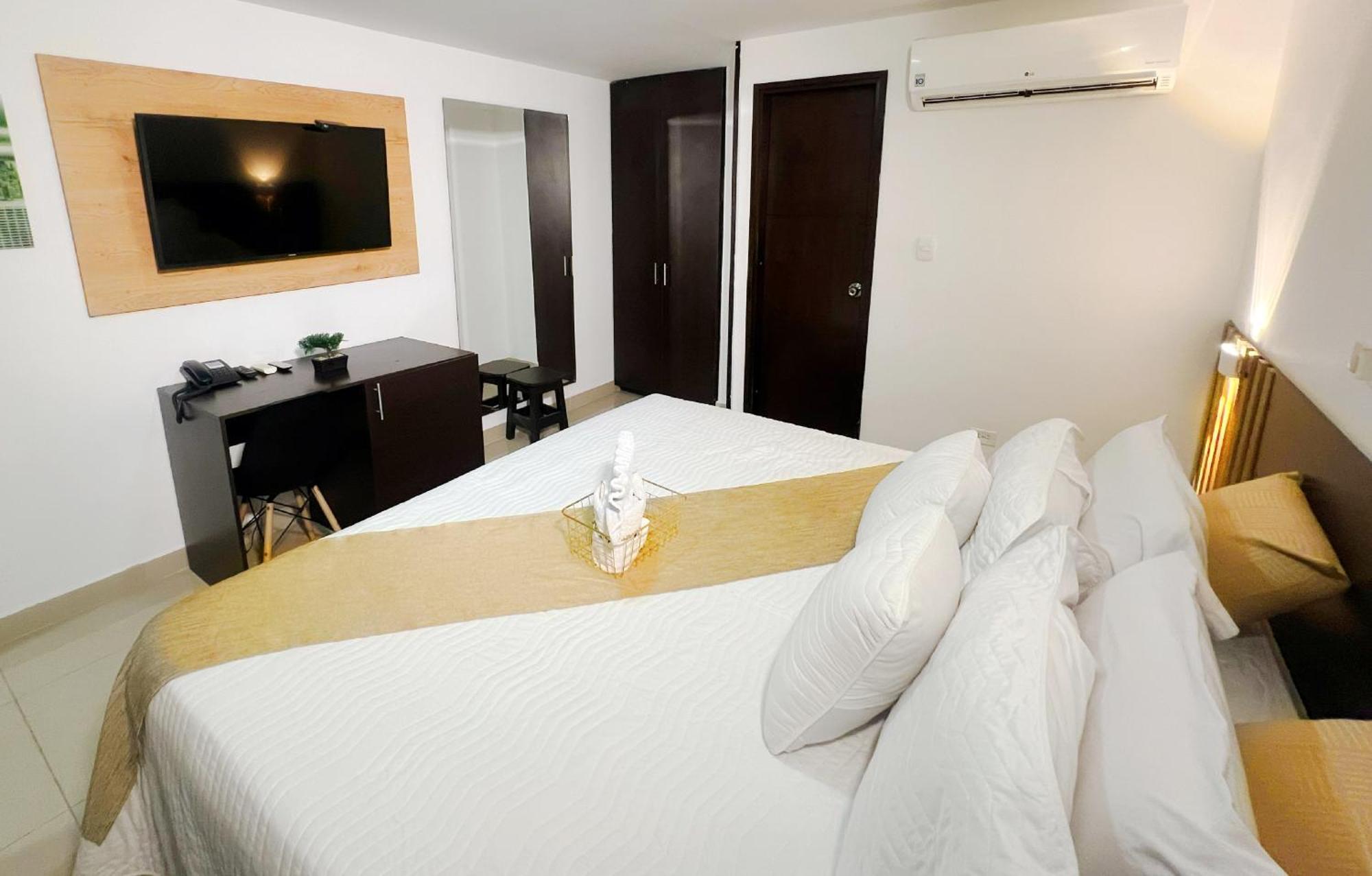 Sixth House 3* Cali